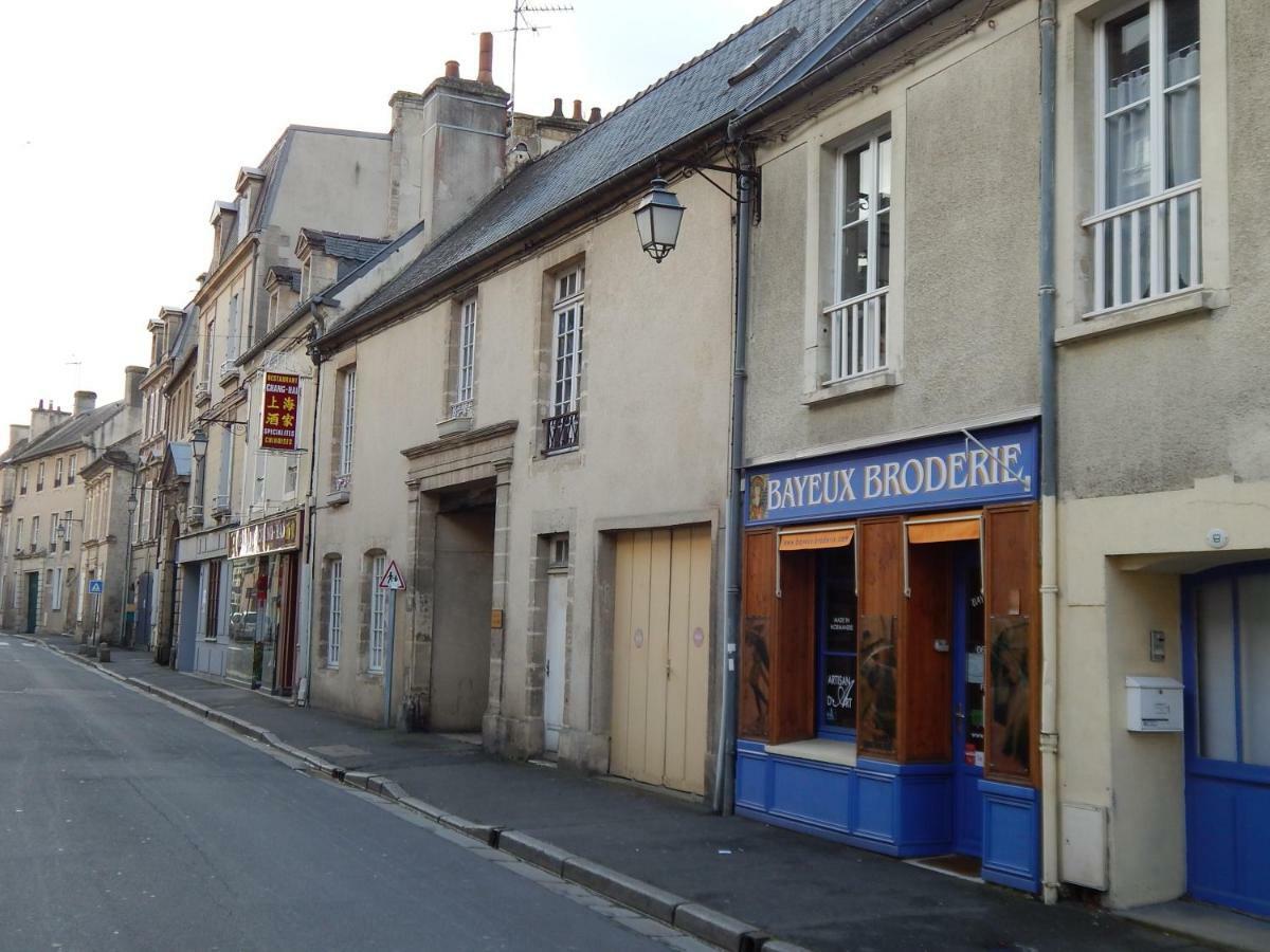 Au Coeur Du Centre Historique Lejlighed Bayeux Eksteriør billede